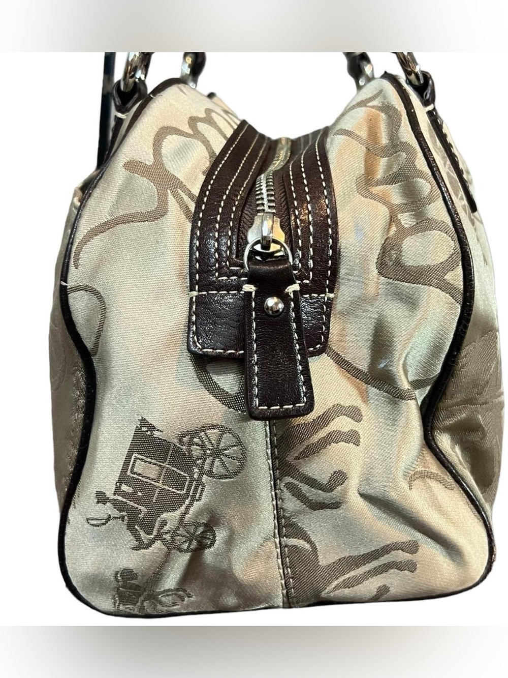 ❤️COACH  Horse and Carriage satchel in pristine condition.❤️ - Picture 3 of 15